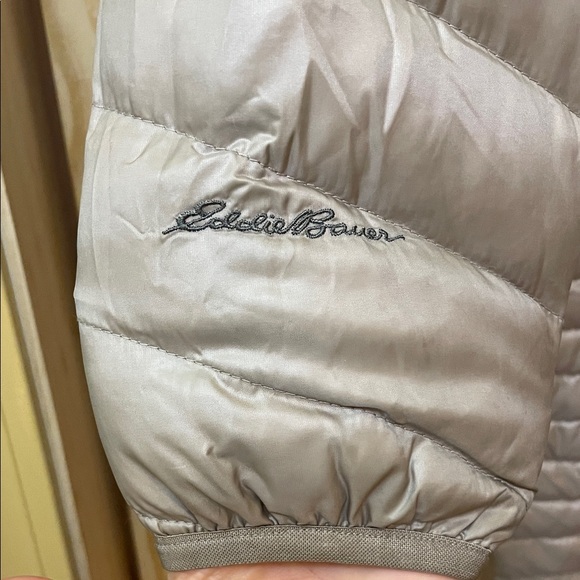 Eddie Bauer Women's Light Brown Puffer Coat - Size XS - Picture 12 of 14